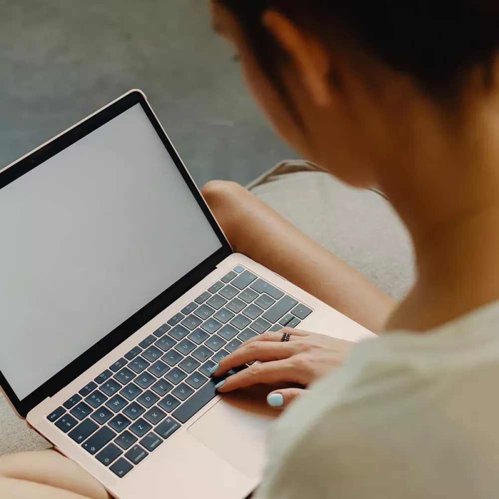 un utente sta velocizzando i tempi di boot del suo pc