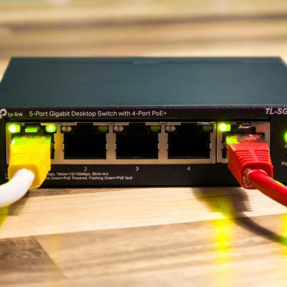 l'immagine di un router per irradiare il segnale wifi