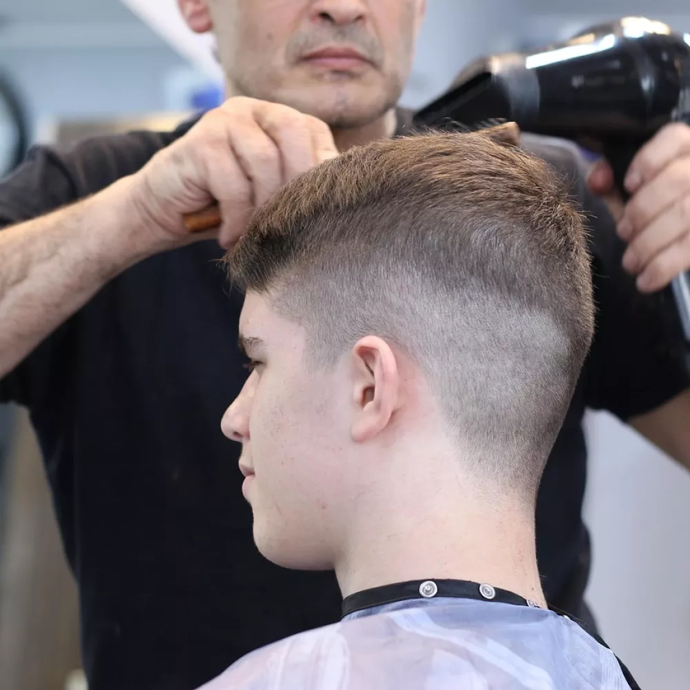 l'immagine di un asciugacapelli professionale che non presenta segni di surriscaldamento