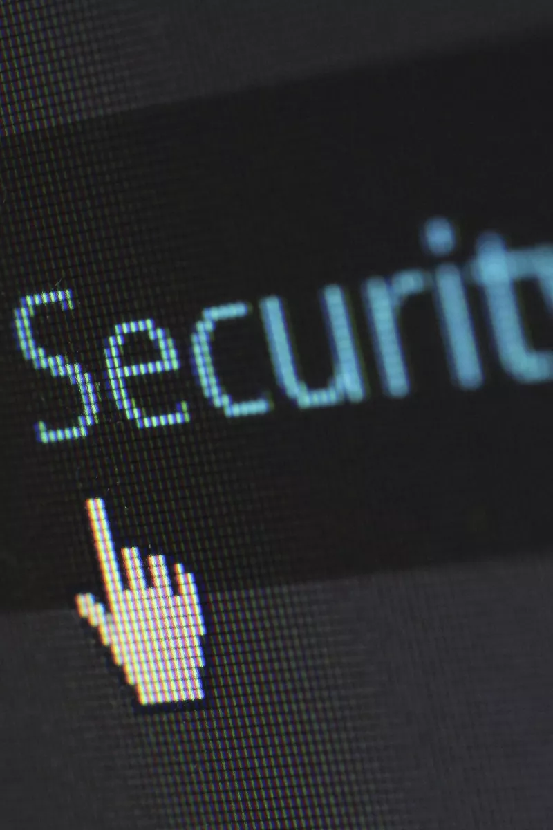 un immagine evocativa della sicurezza online